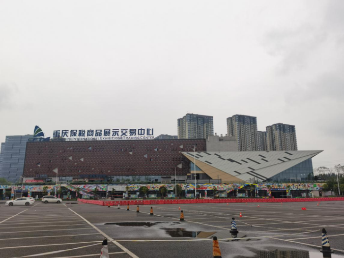 寸灘國(guó)際絲路花街建筑光影秀于7月1日開(kāi)街上演啦！(圖1)